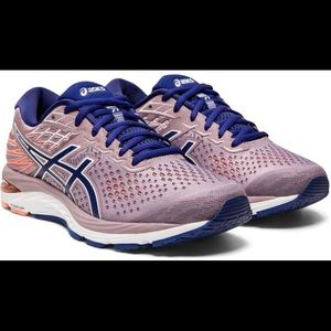 🔴PRICE DROP! ASICS GEL-Cumulus 21 shoes